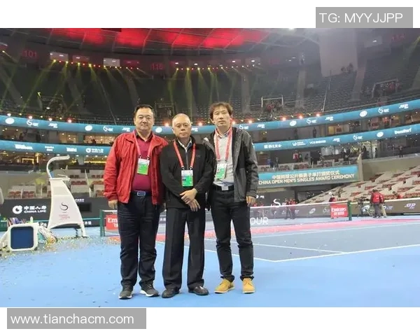 杭州网球队荣登全国网球团队协作排行榜第二名展现卓越团队精神与实力 杭州网球队荣登全国网球团队协作排行榜第二名展现卓越团队精神与实力