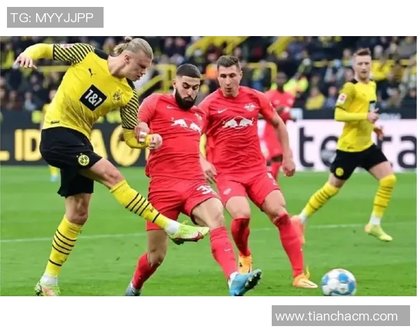 曼联与莱比锡红牛精彩对决回放全程回顾与分析