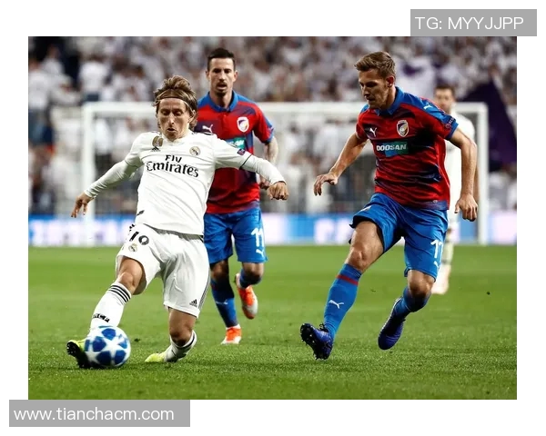 比尔森与皇马激战即将开启全程直播精彩不容错过