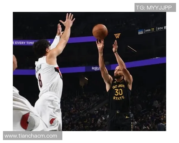 勇士与开拓者激战四月决战季后赛精彩回顾与分析