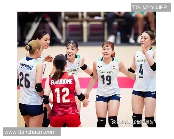 中国女排与日本女排激战正酣比分胶着赛况引人关注